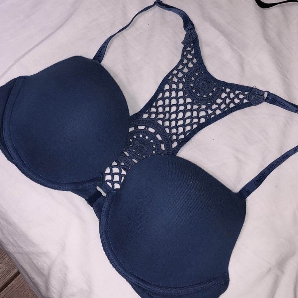 VS bra with designed backing